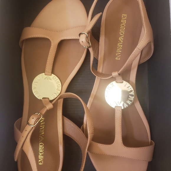 Emporio Armani T-Strap Nude Sandals - Picture 4 of 6